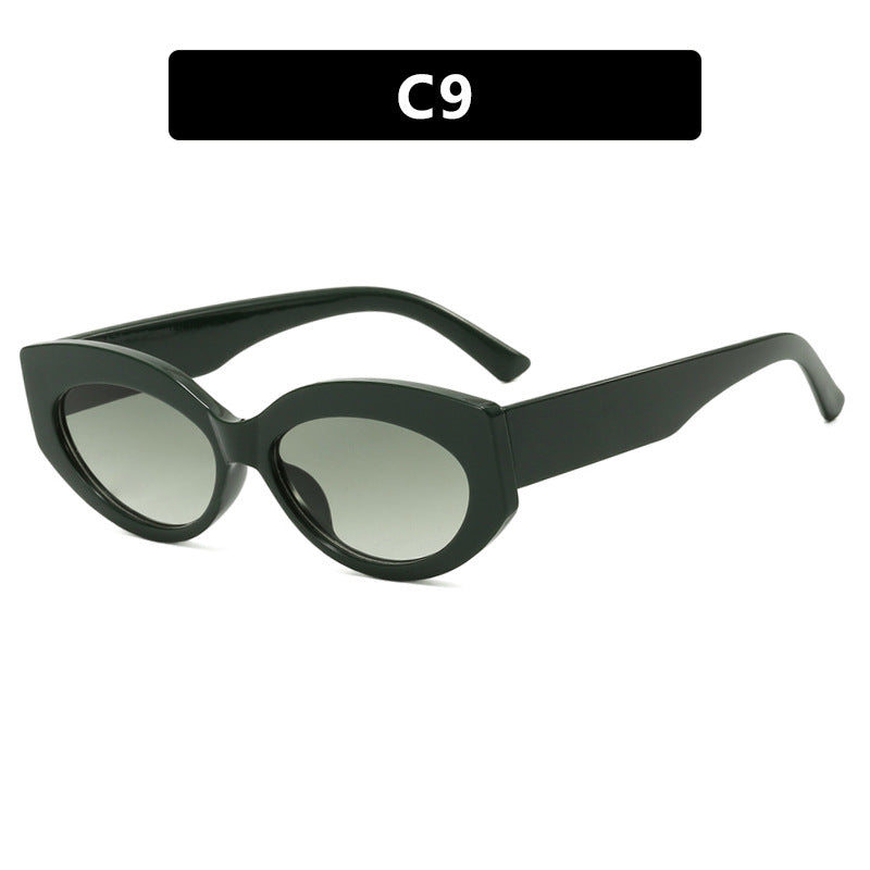 Women Cat-Eye Sunglasses in stylish plastic design Stornfield