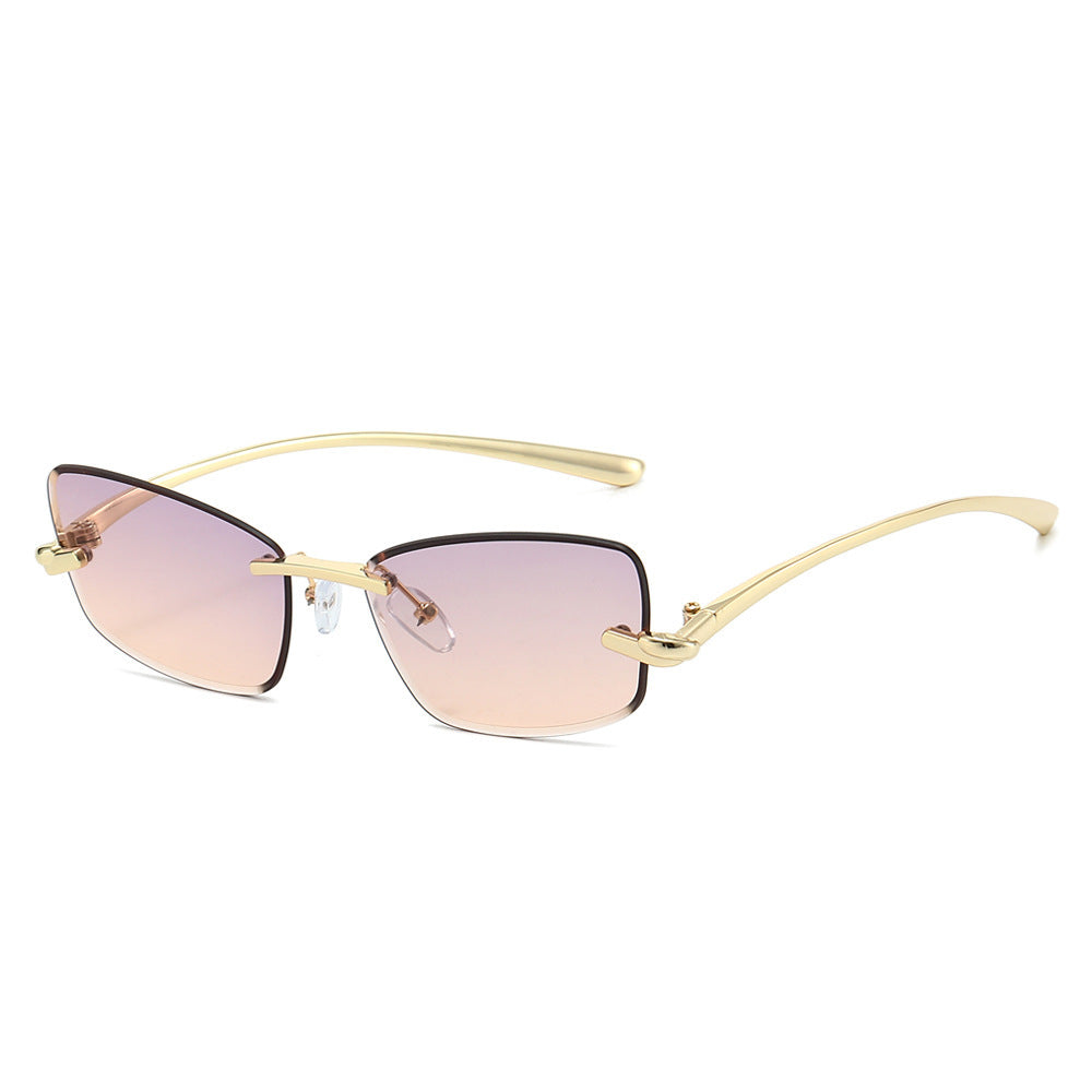 Luxurious Wide-Brim Sunglasses Stornfield