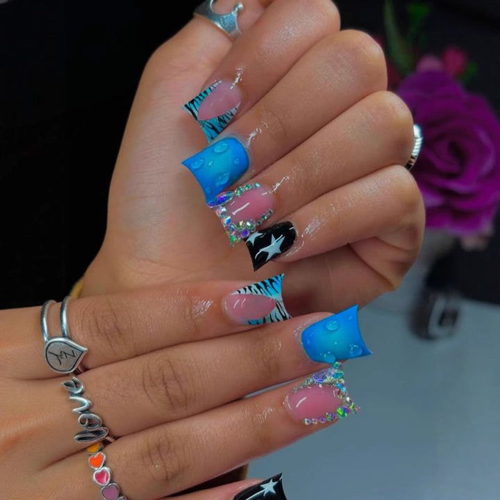 Artistic Decorative Nail Set Stornfield