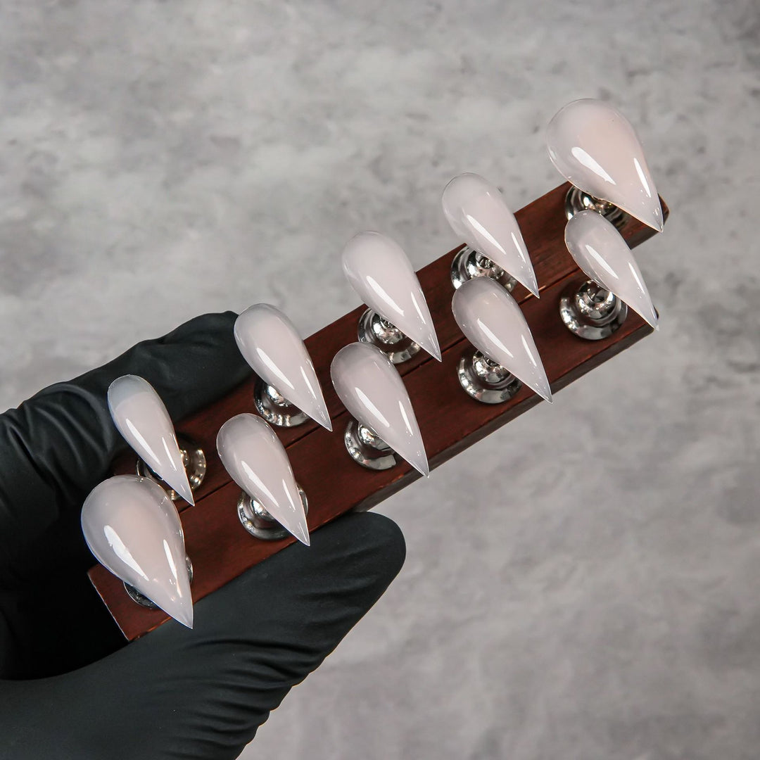 Iconic Press-on Nail Extensions