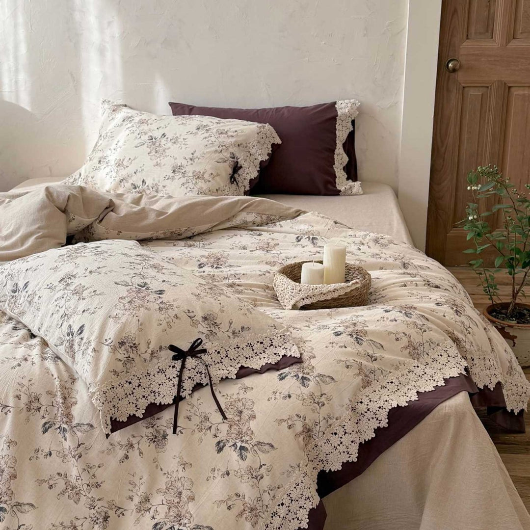 Luxurious cotton-linen bedding set with floral print and crochet lace