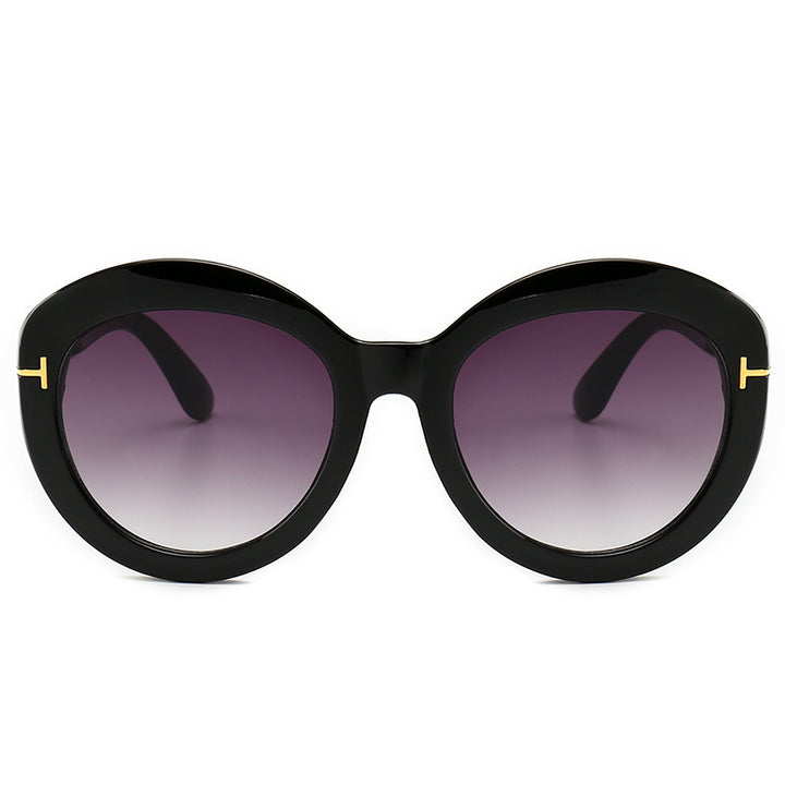 Elegant Wide-Leg Frame Sunglasses Stornfield