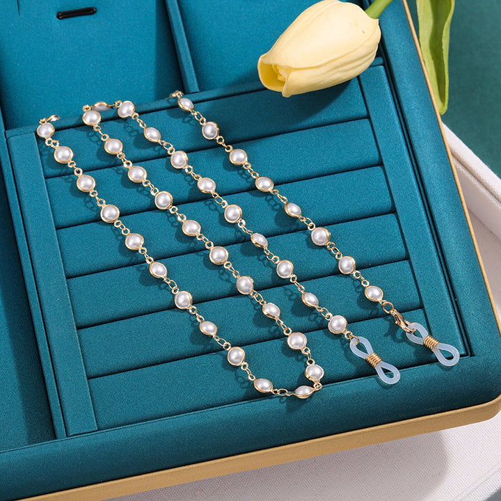 Elegant Pearl Chain Eyewear Chain Stornfield