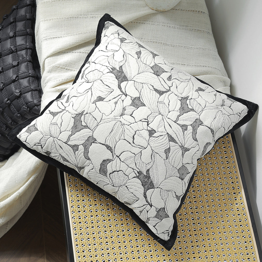 Structured decorative pillow