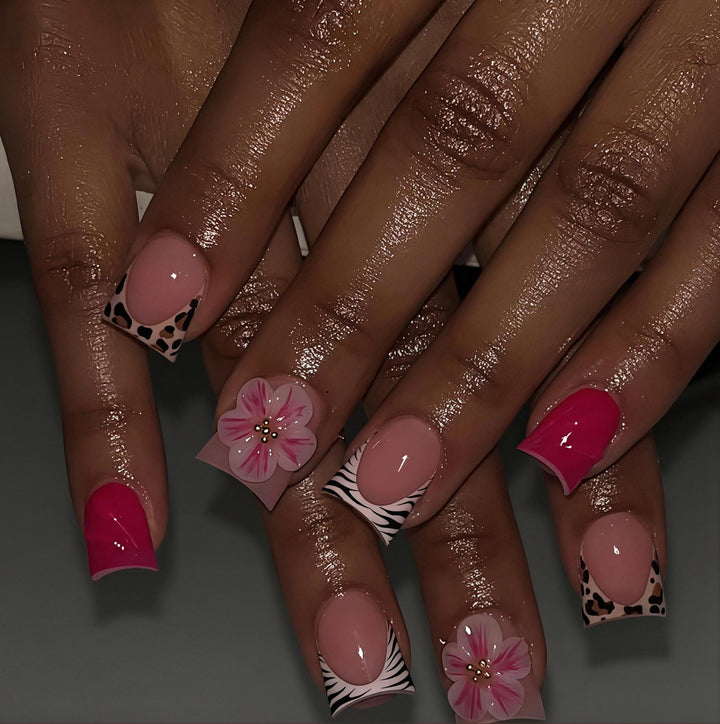 Decorative Floral Press-On Nail Art Set Stornfield