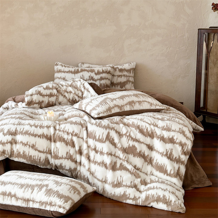 Plush Embossed Leaf Microfiber Comforter Set with Pillow Shams