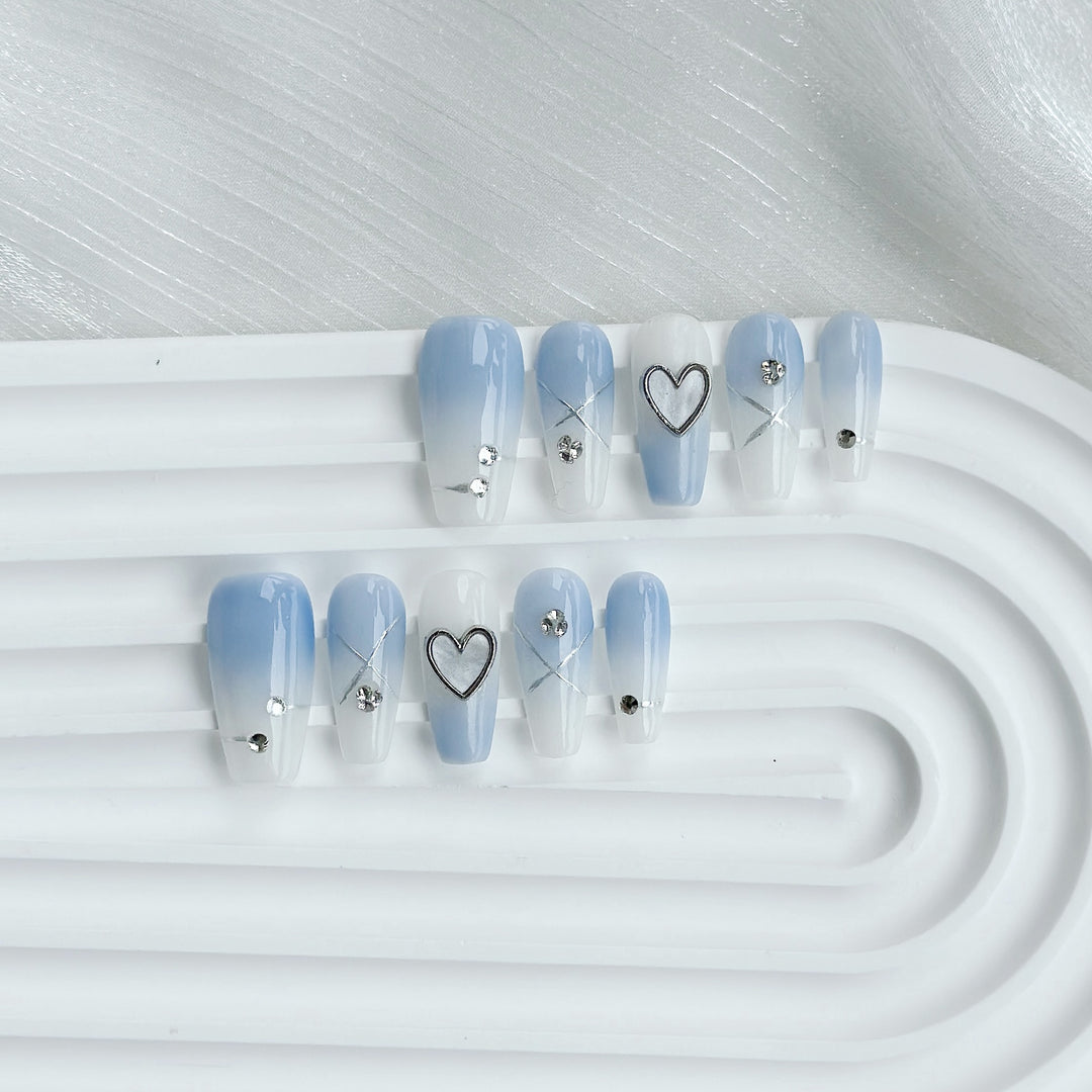 Decorative Press-On Nail Art Set with Floral Accents  1791773215