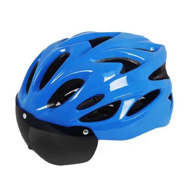 Bicycle helmet with integrated sun visor and optimal ventilation Stornfield