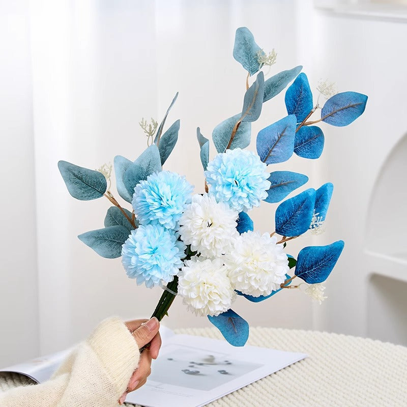 Decorative Floral Arrangement with Stylish Vase