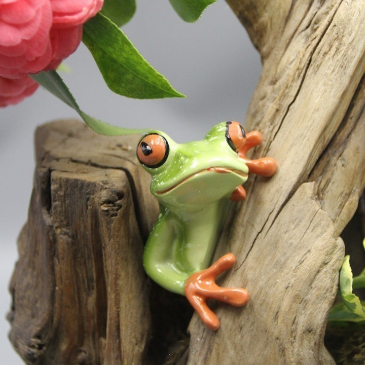 Creative Frog Figurine Stornfield