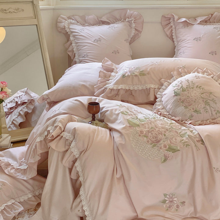 Romantic floral bedding set with lace and ruffles
