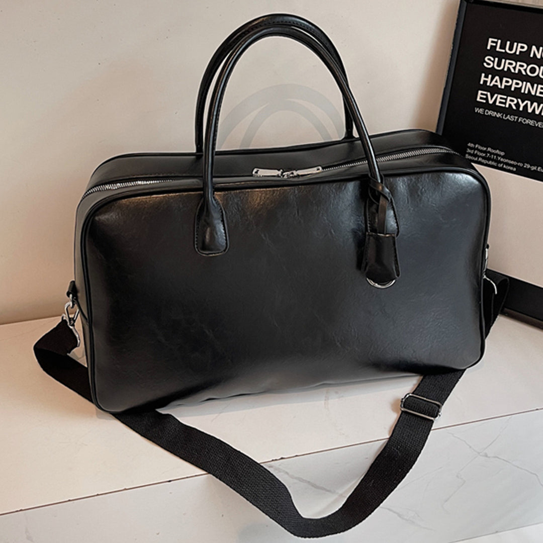 Elegant and Spacious Travel Bag Made of Faux Leather Stornfield