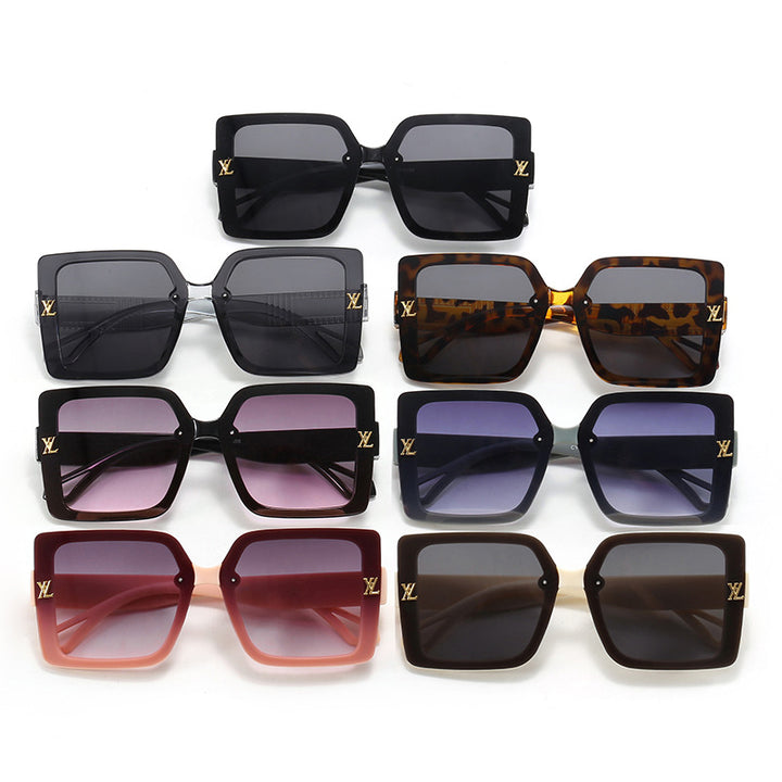 Women's fashionable square sunglasses with elegant design Stornfield