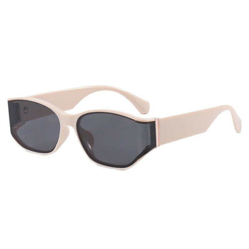 Ladies fashionable sunglasses with striking design Stornfield