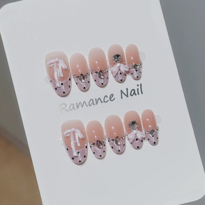Elegant Decorative Press-On Nail Art Stornfield