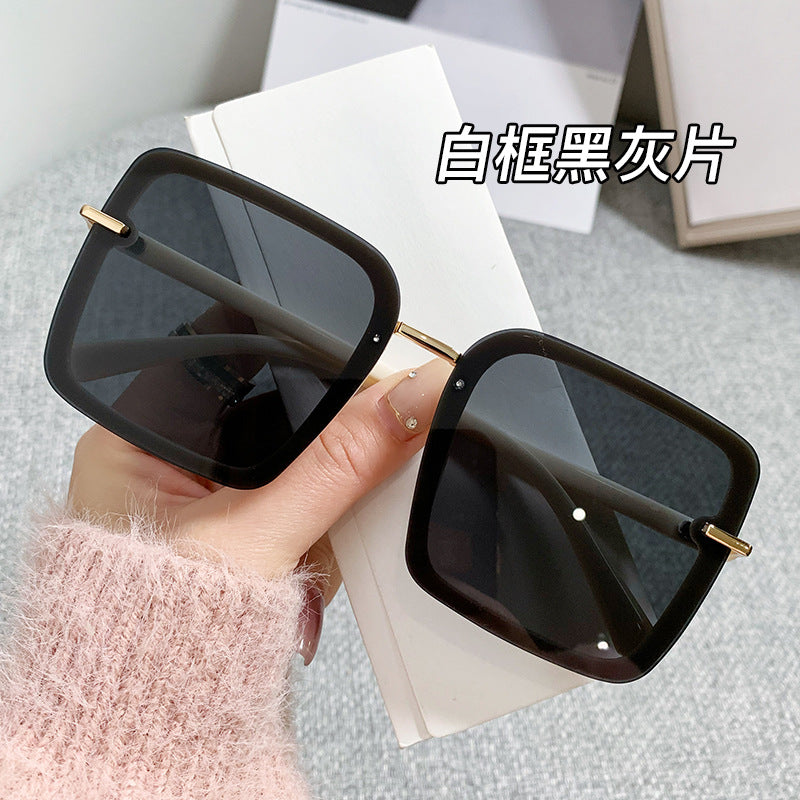 Women's trendy sunglasses in modern square design Stornfield