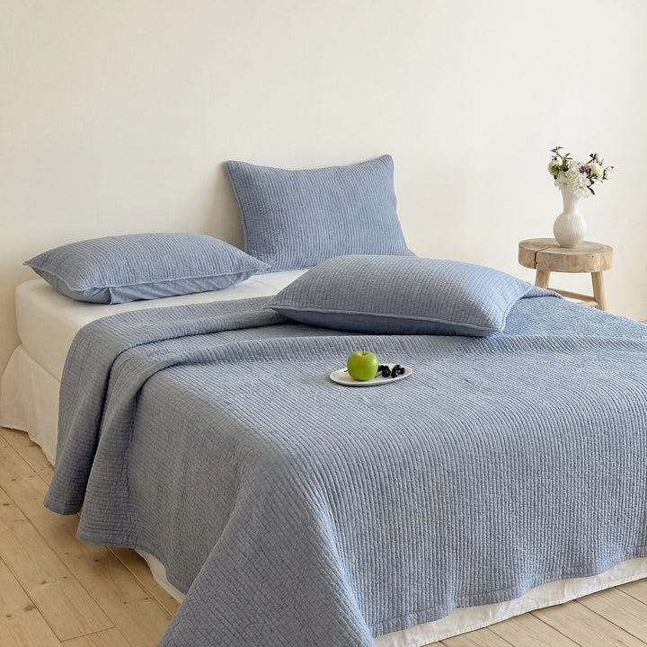 Quilted cotton bedspread set with fine linear stitching