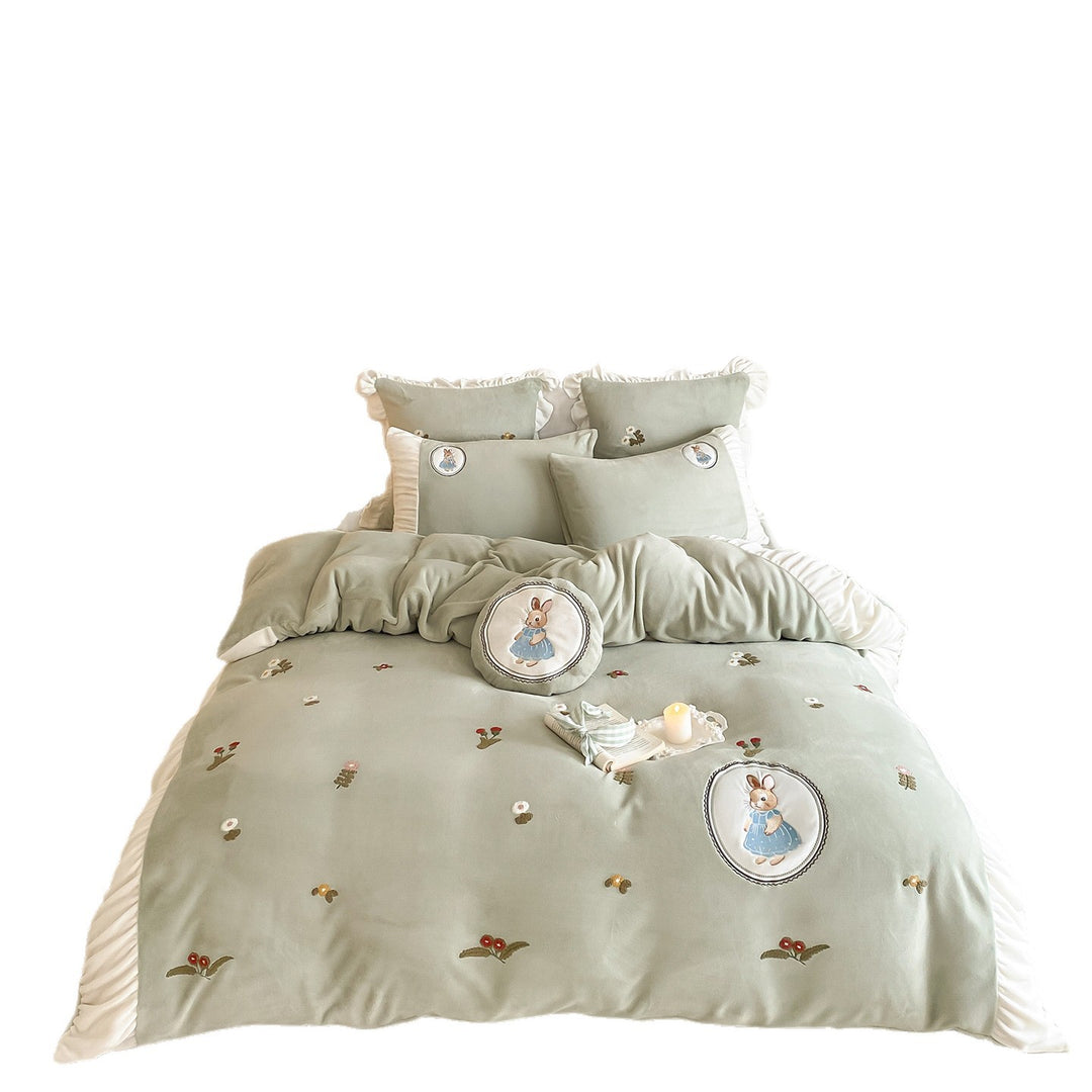 Soft-Touch Velvet-Feel Duvet Cover Set with Appliqué Rabbit Motifs & Ruffled Shams