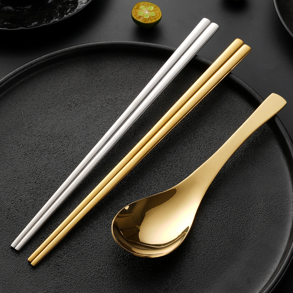 Elegant spoon with ergonomic design and polished surface Stornfield