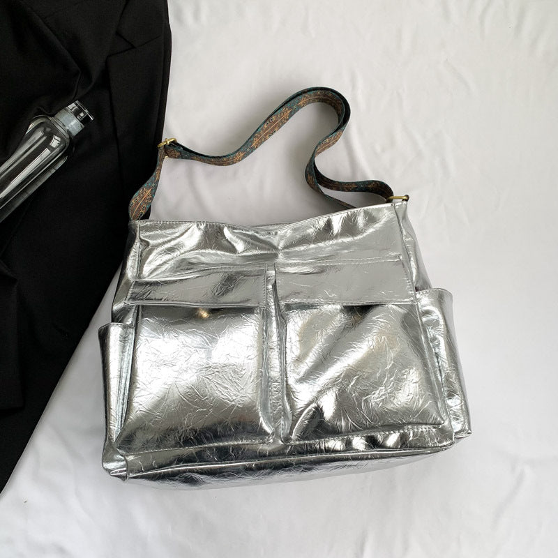 Multifunctional Shoulder Bag With Innovative Compartment System Stornfield