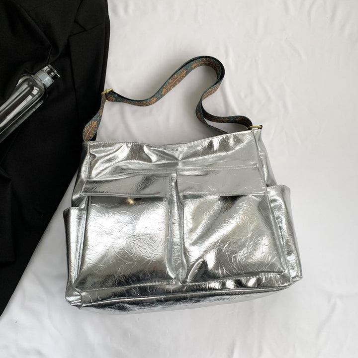 Multifunctional Shoulder Bag With Innovative Compartment System Stornfield