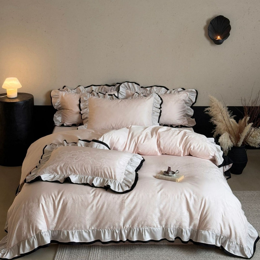 Bedding set with double-layer ruffle and jacquard texture