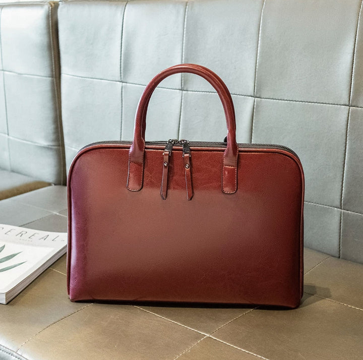 Elegant Business Bag with Structured Design Stornfield