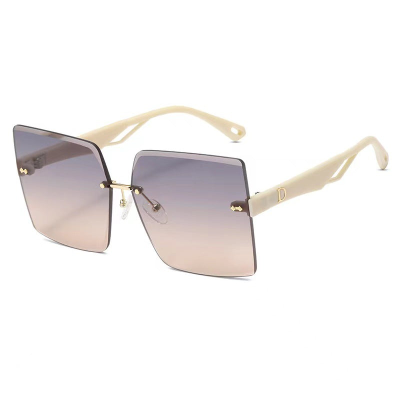 Women's fashionable square sunglasses with luxurious and elegant frame Stornfield