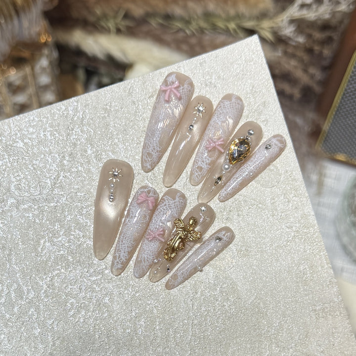 Decorative Press-On Nail Tips Stornfield