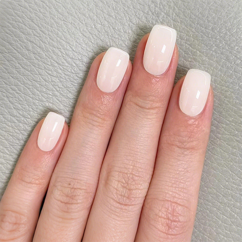 Artificial Nail Set with Smooth, Natural Finish Stornfield