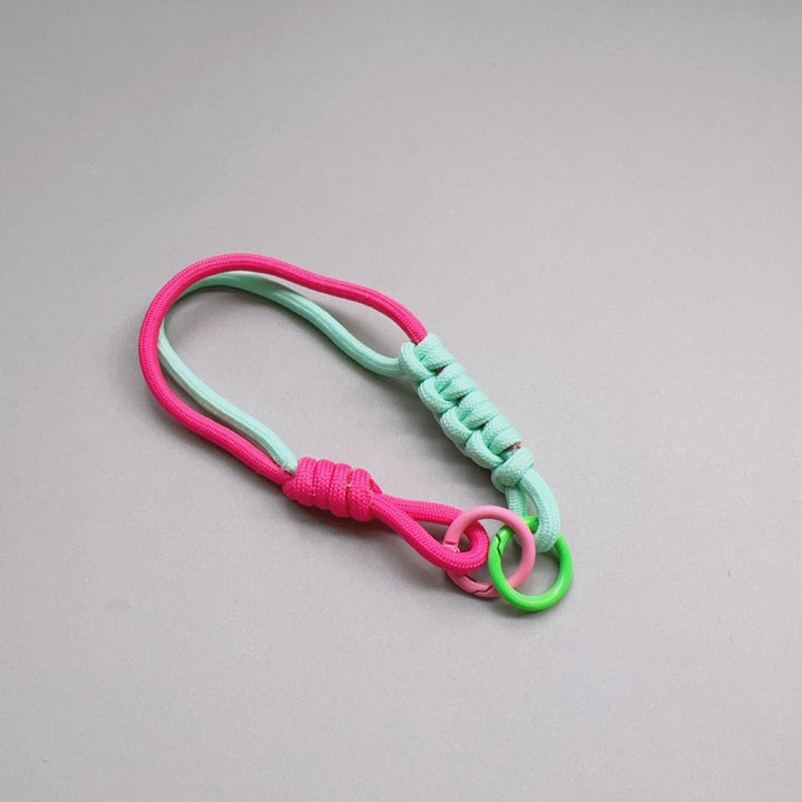 Paracord Keychain Holder Stornfield