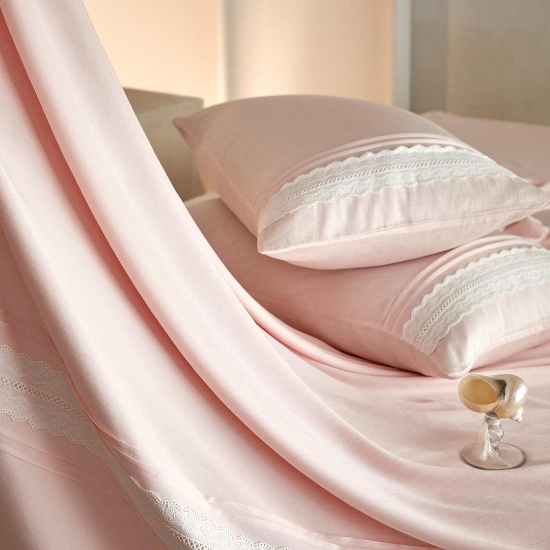 High-quality cotton percale bedding set with fine lace trim