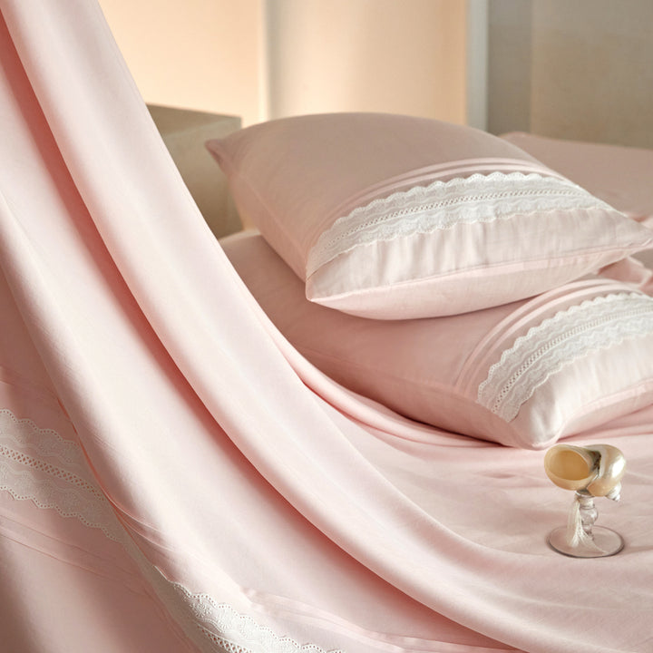 High-quality cotton percale bedding set with fine lace trim