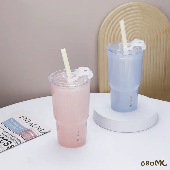 Ladies insulated drinking cup with flexible lid and silicone-coated straw Stornfield