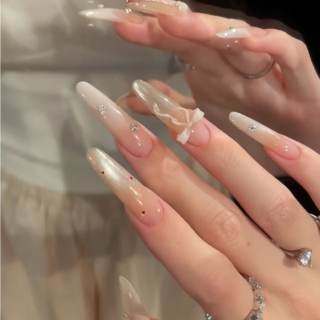 Artificial nails with elegant accents Stornfield