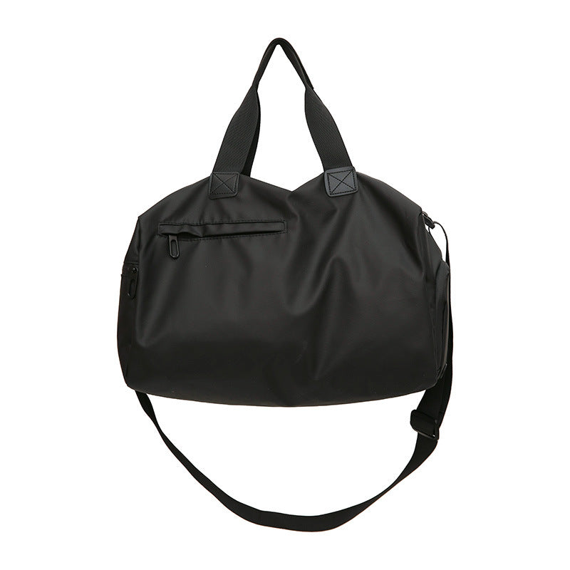 Sporty travel bag with robust and water-repellent material Stornfield