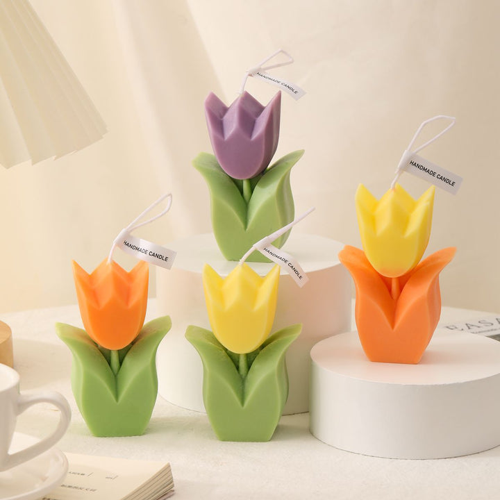 Tulip-Shaped Scented Decorative Soy Petal Candle
