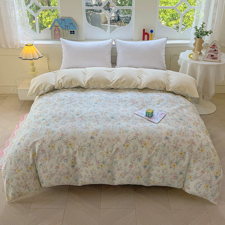 Plaid Patterned Quilted Comforter Set