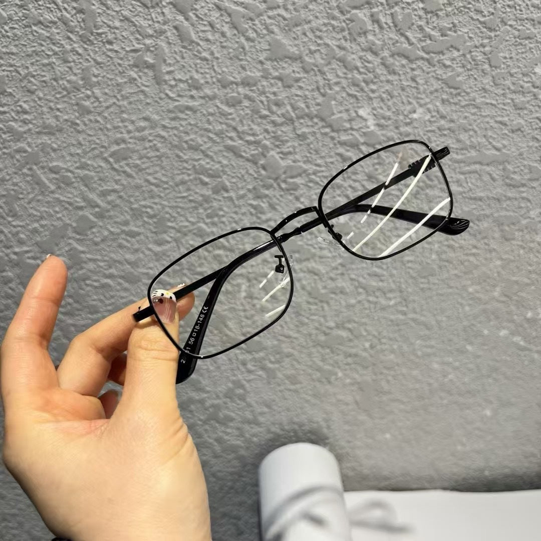 Fashionable glasses with square frame Stornfield