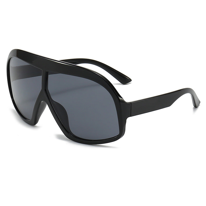 Women's sporty sunglasses with wide frame and polarized lenses Stornfield