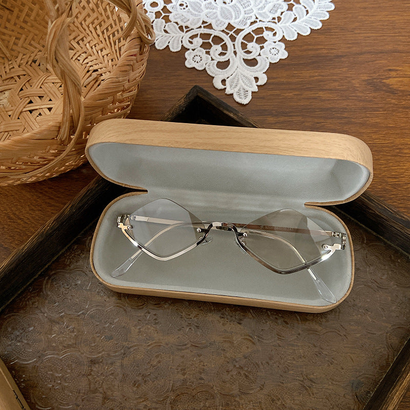 Fashionable Retro Sunglasses in Geometric Design Stornfield