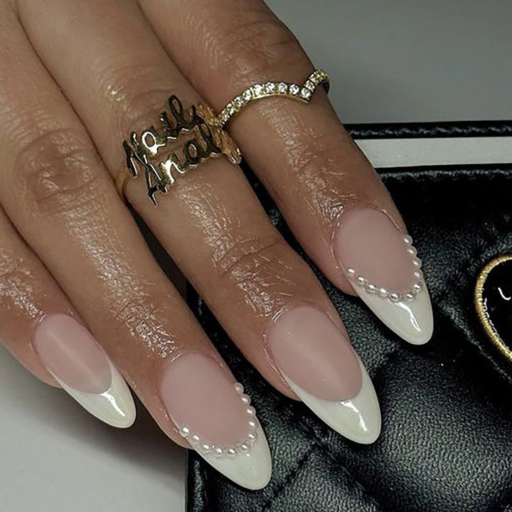 Artificial nail set with elegant tips and pearl decorations Stornfield