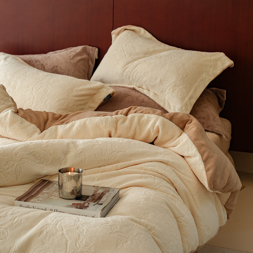 Luxurious quilted velvet bedding set