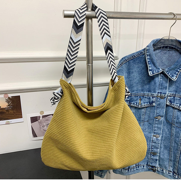 Casual shopper bag with fashionable shoulder strap Stornfield