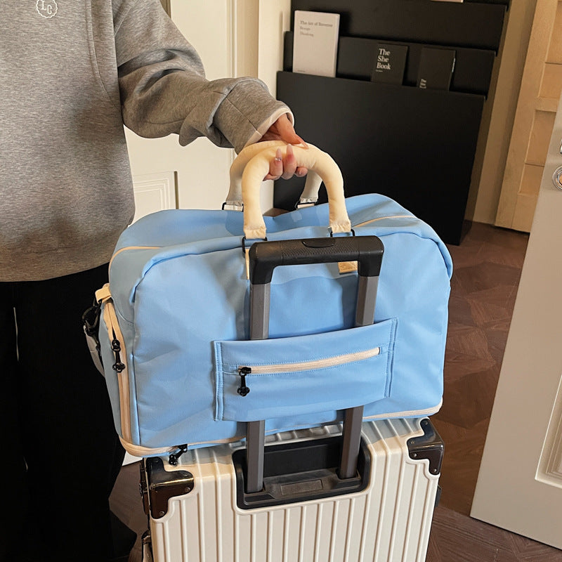 Women's sporty and multifunctional travel bag Stornfield