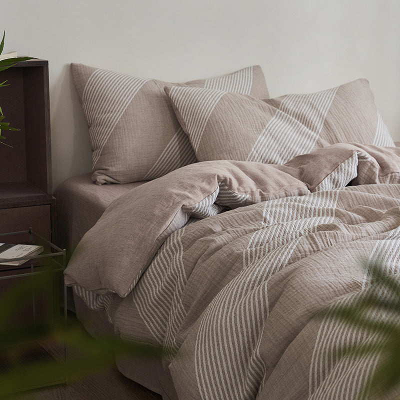 Reversible cotton-linen bedding set with diagonal stripes and extra-soft texture