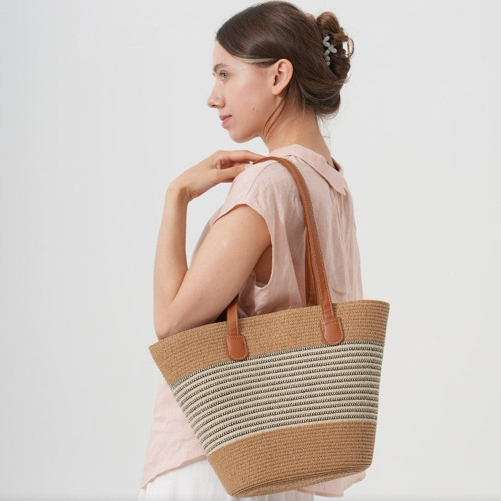 Beach bag with elegant woven design Stornfield