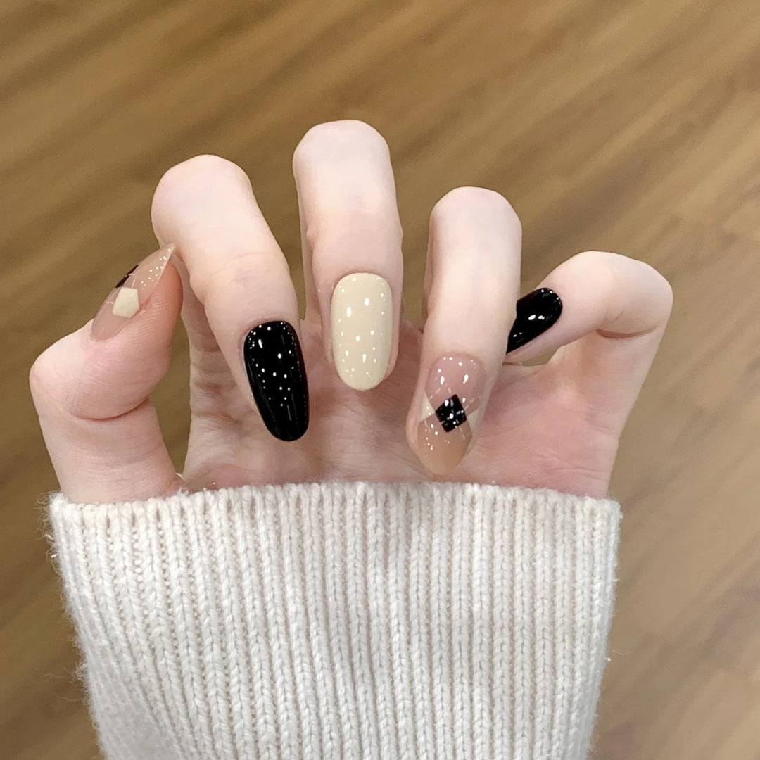 Elegant Designer Press-On Nail Set