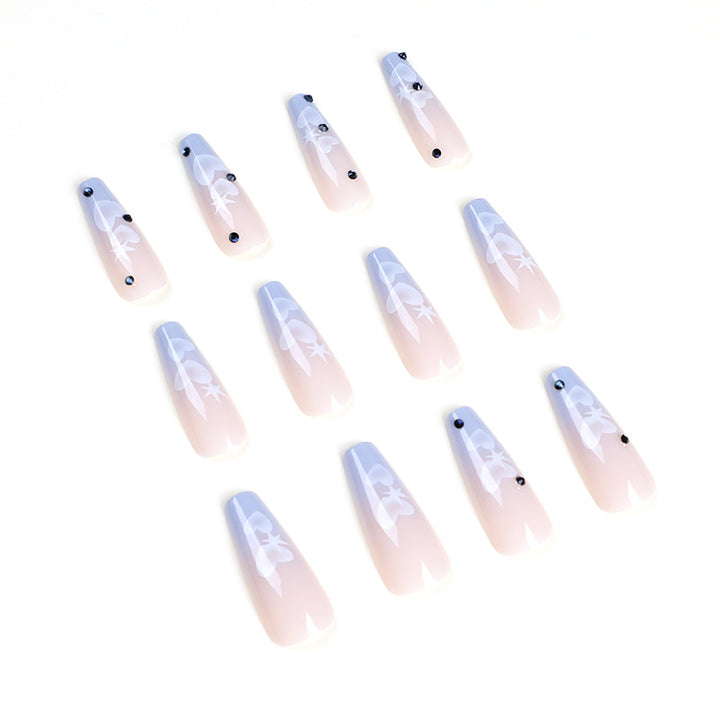 Artificial acrylic nails in modern heart design Stornfield