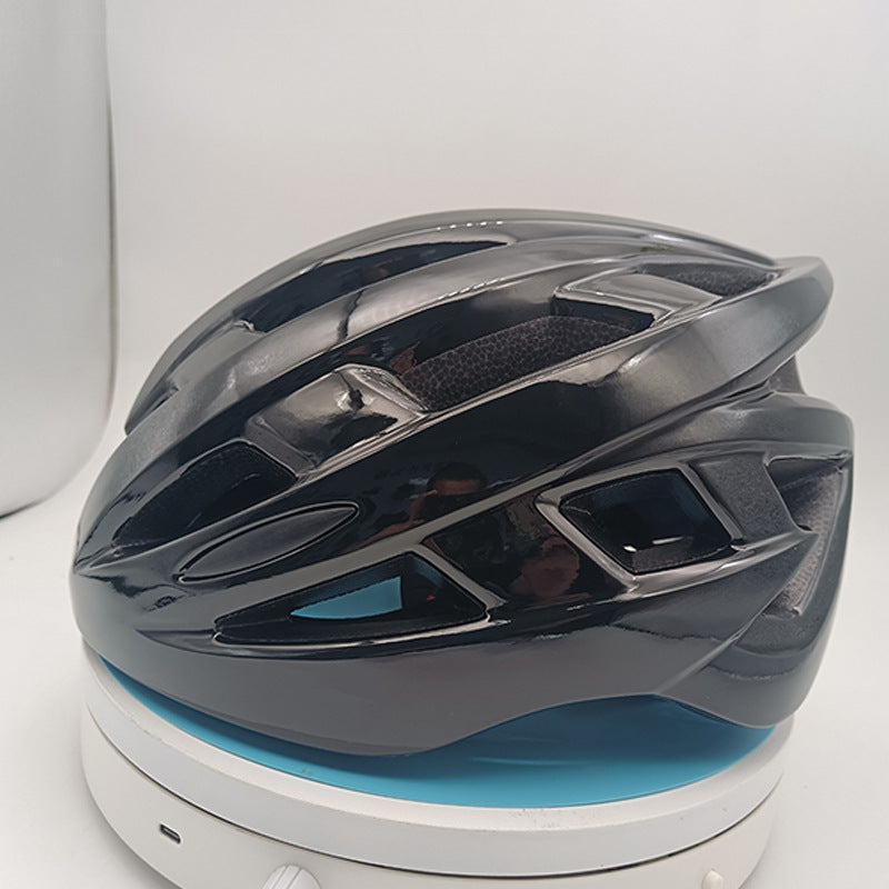 Ultralight Bike Helmet with Improved Ventilation Stornfield